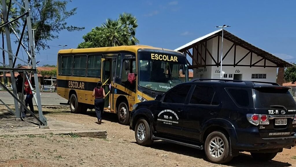 TCE-PI realiza fiscalização no transporte e na alimentação escolar de Jatobá do Piauí